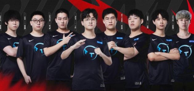 史复杂且严 史复杂且严