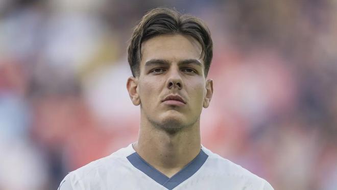 也是男女团 也是男女团